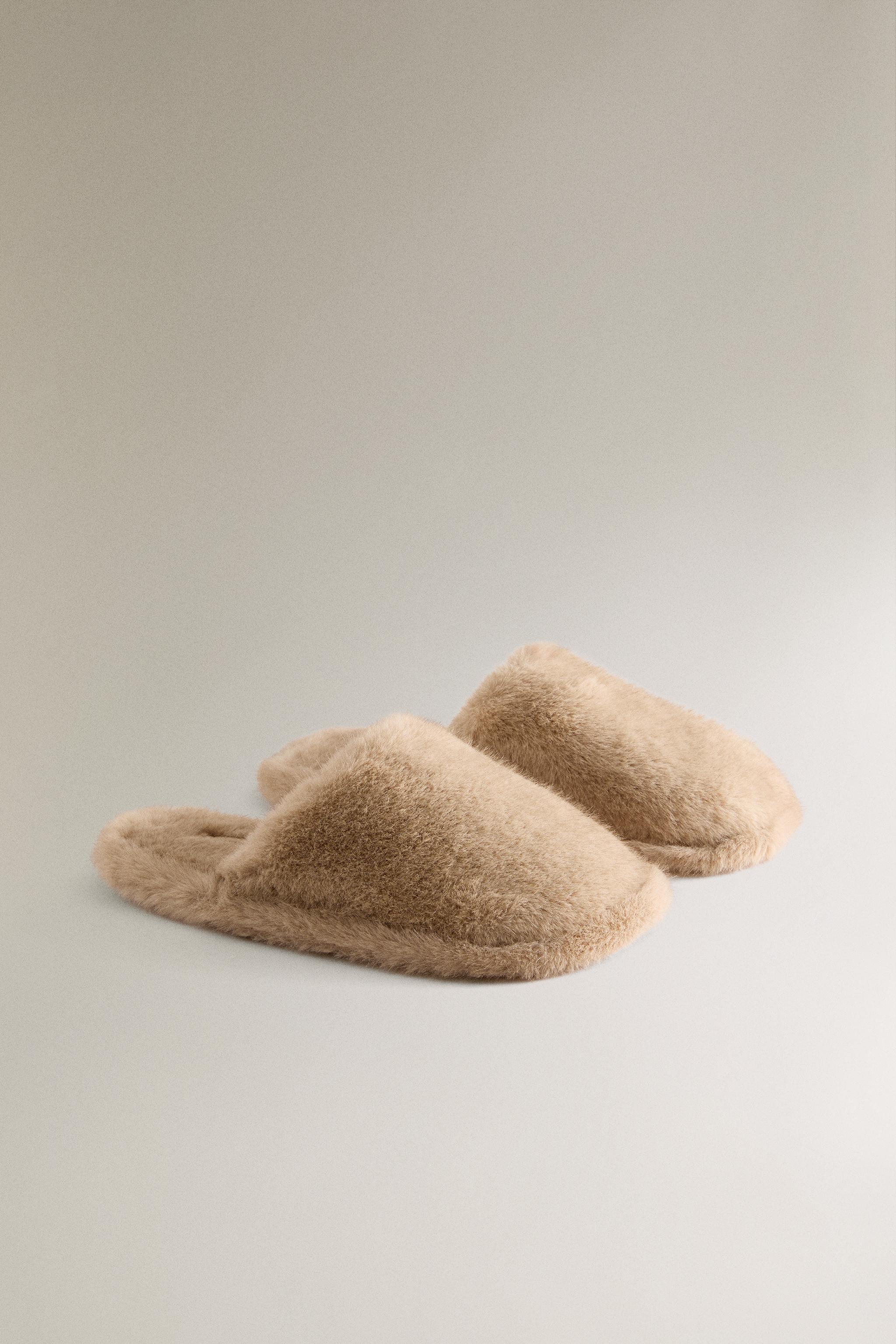 CHAUSSONS OUVERTS À L’ARRIÈRE FOURRURE